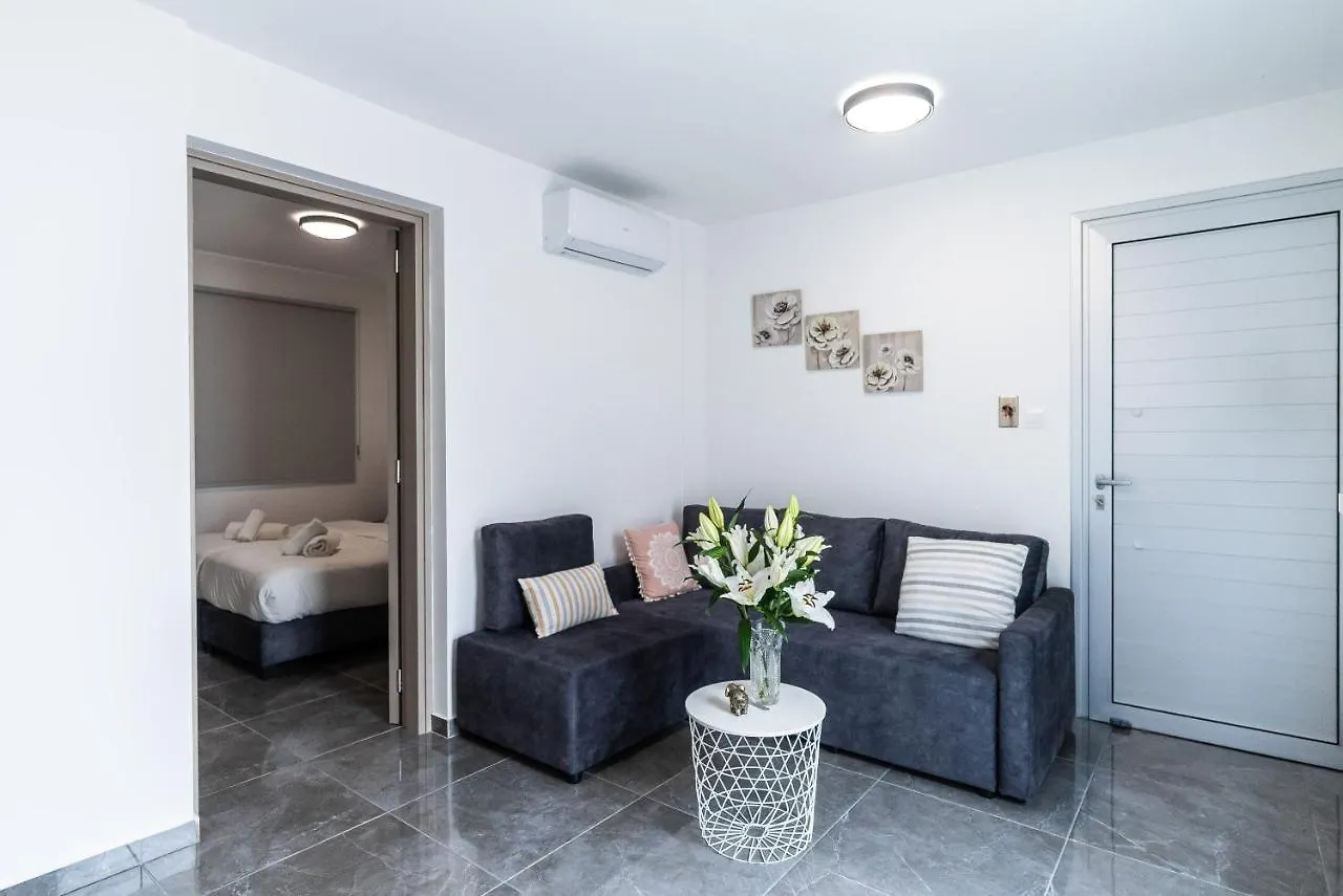 Spiros Luxury Apartments Айя-Напа